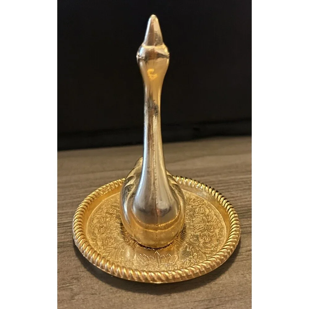 Unbranded vintage swan